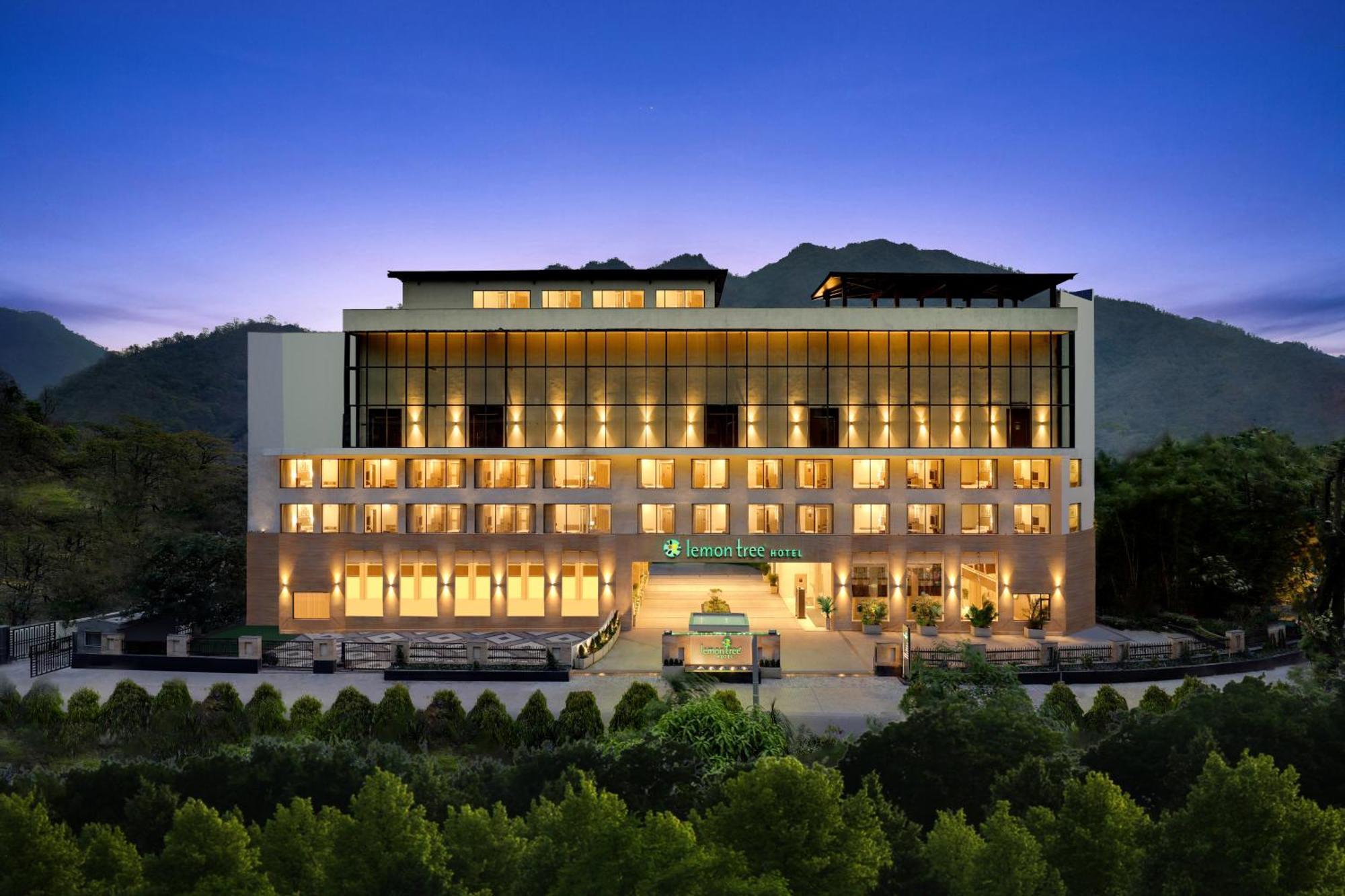 Lemon Tree Hotel, Rishikesh Bagian luar foto