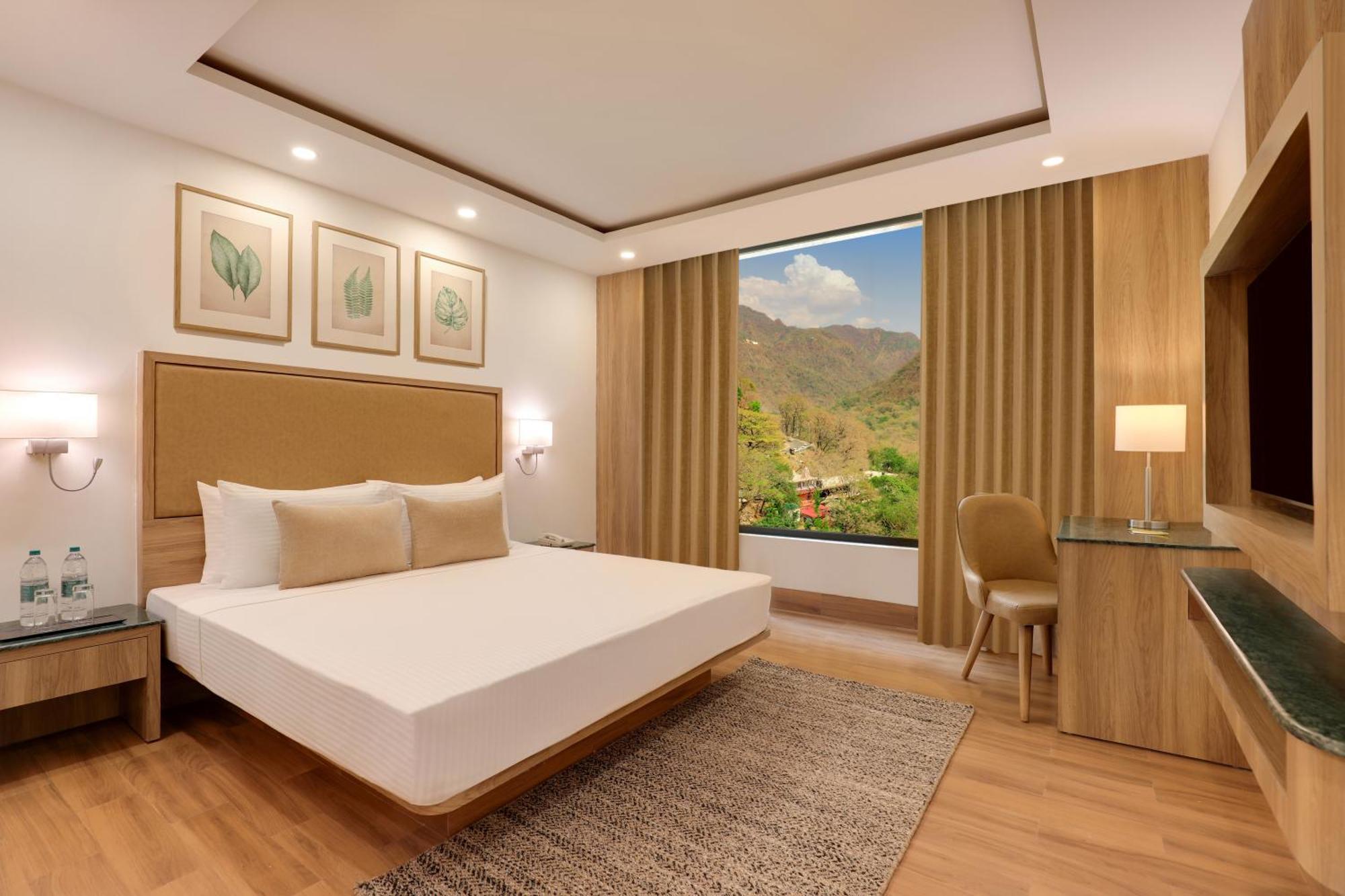 Lemon Tree Hotel, Rishikesh Bagian luar foto