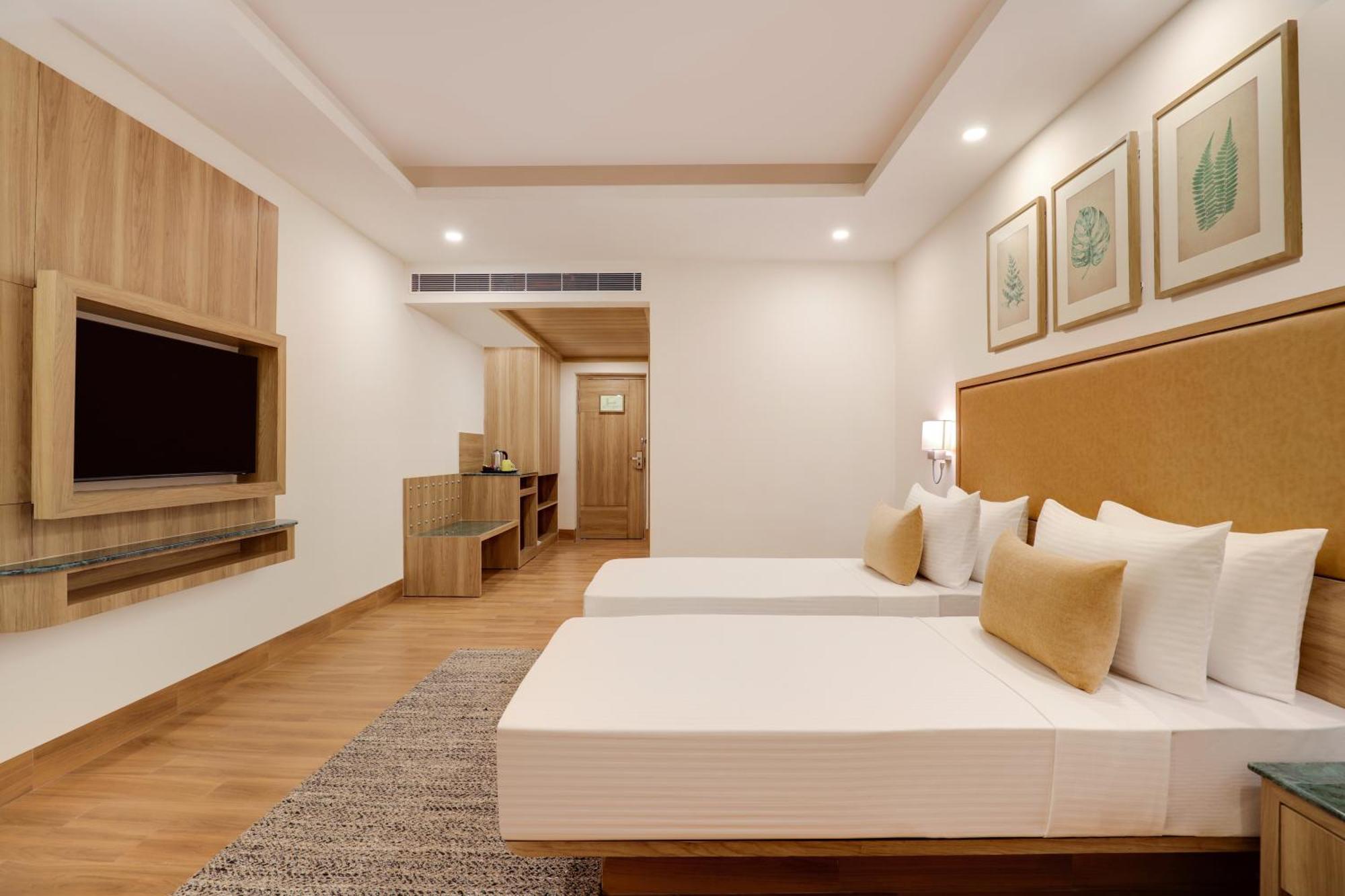 Lemon Tree Hotel, Rishikesh Bagian luar foto