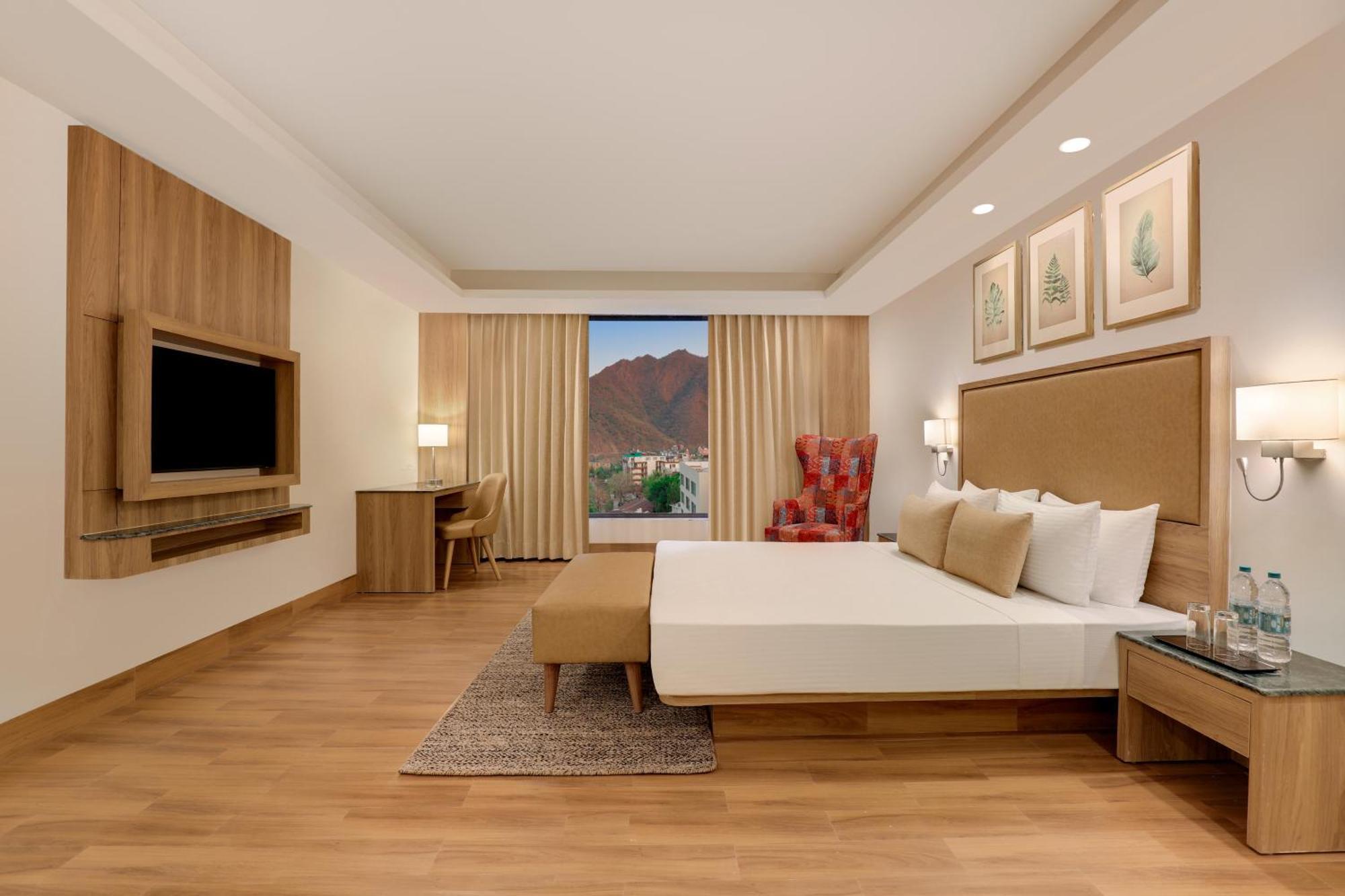 Lemon Tree Hotel, Rishikesh Bagian luar foto
